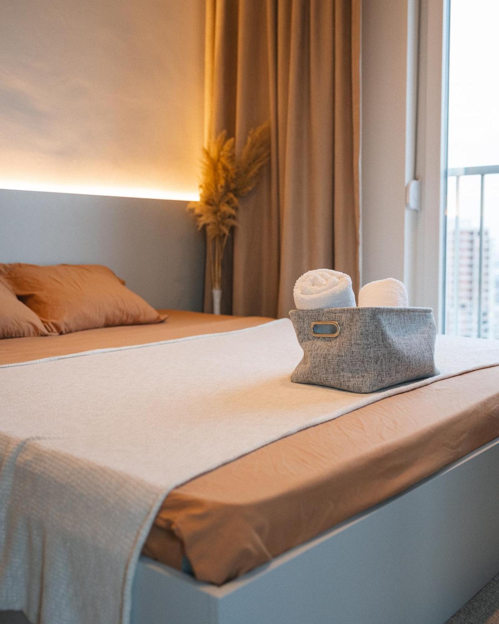 Etern Apart Hotel Priştine Dış mekan fotoğraf