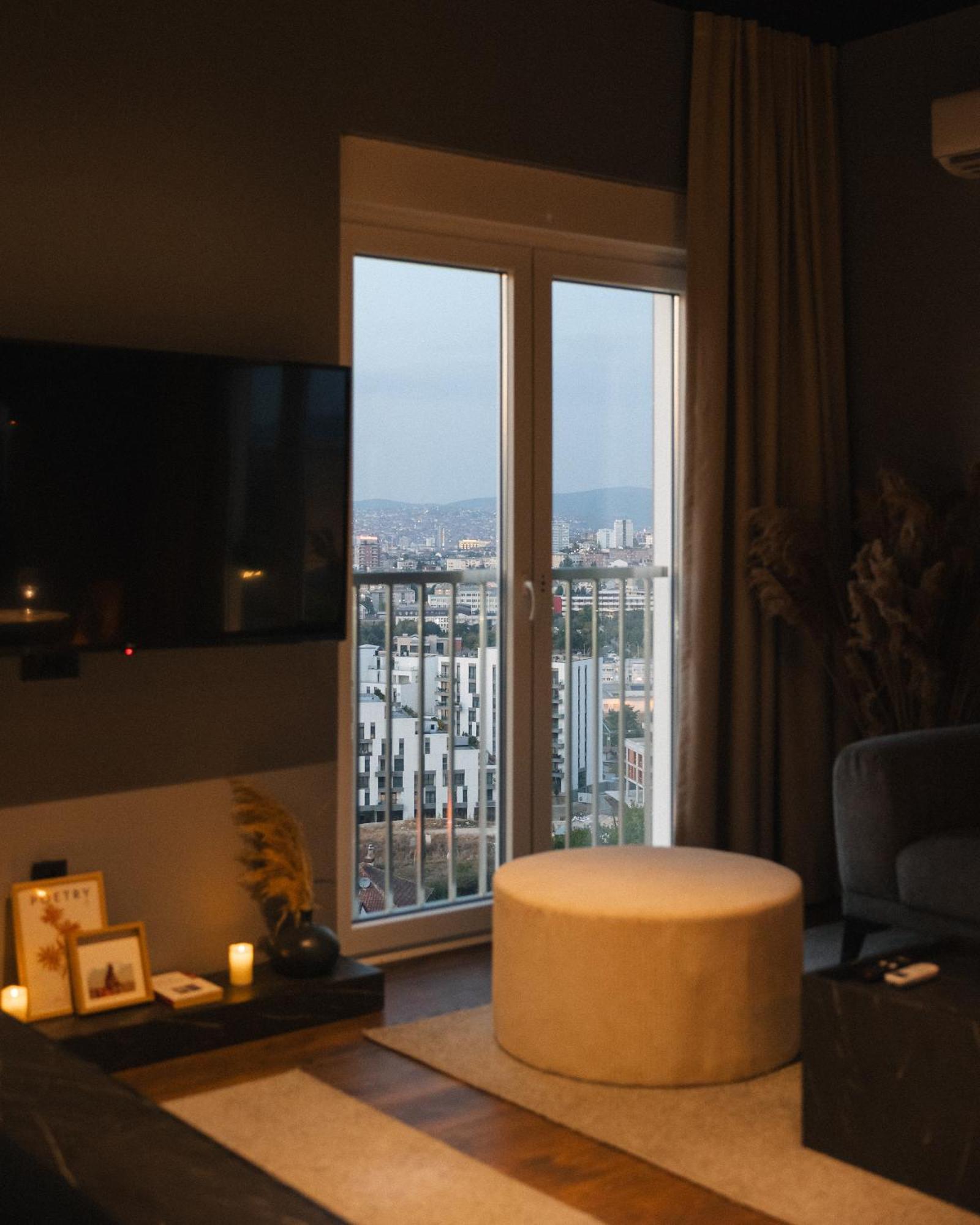 Etern Apart Hotel Priştine Dış mekan fotoğraf